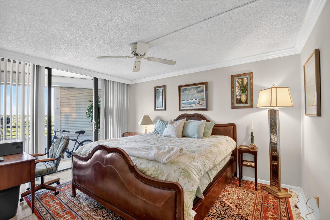 MAYFAIR HOUSE CONDO - Residential