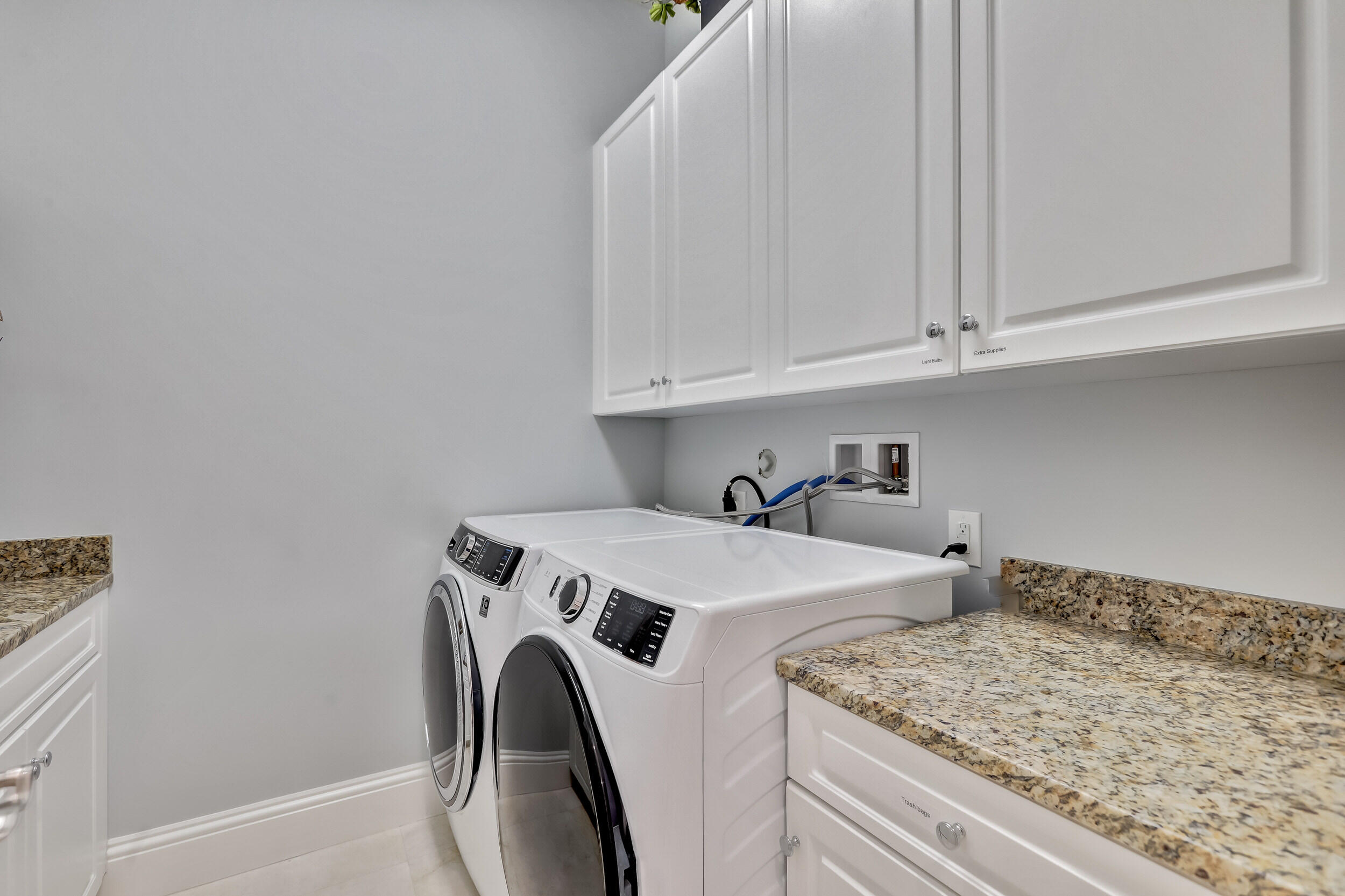 OLD PALM - Residential