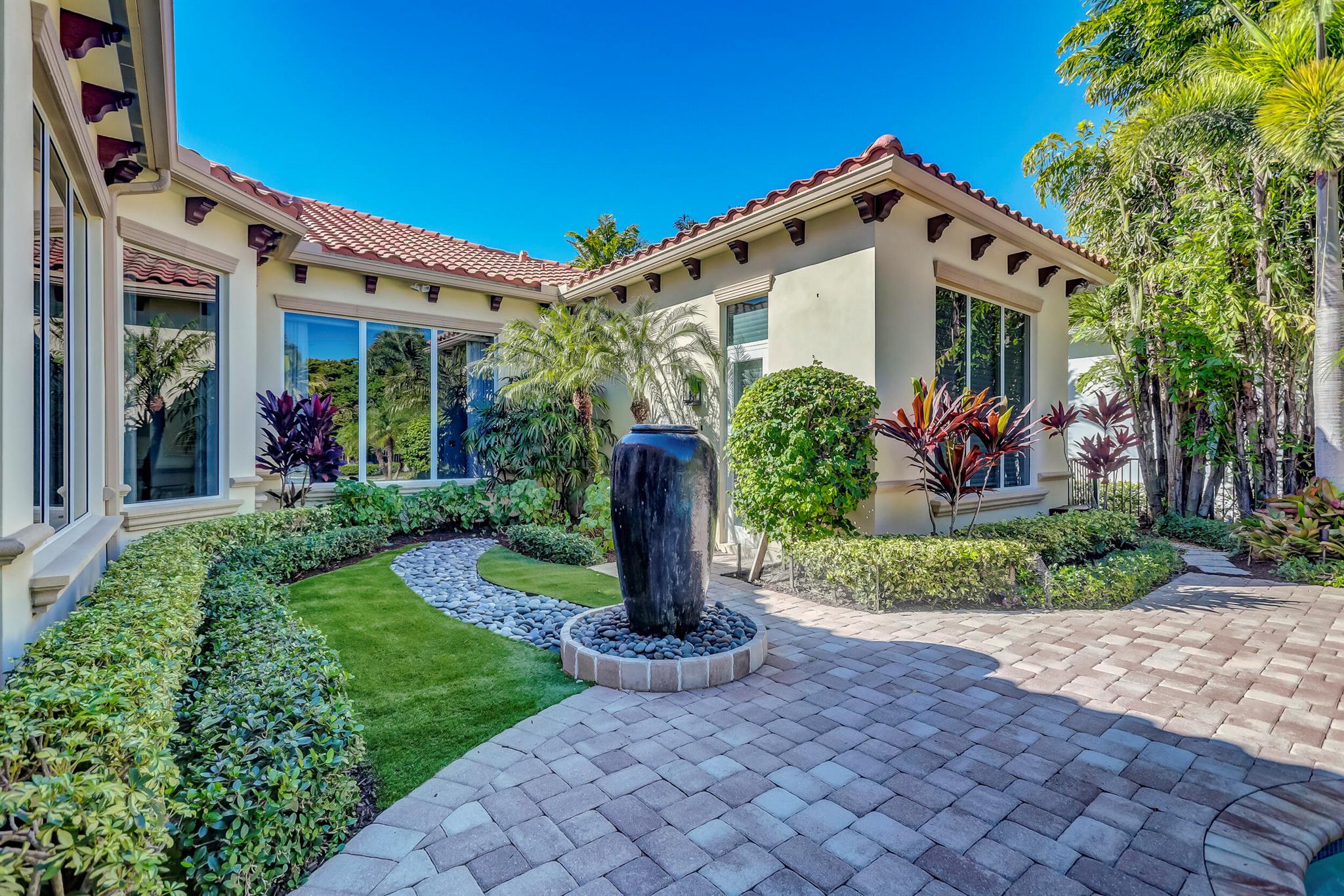 OLD PALM - Residential