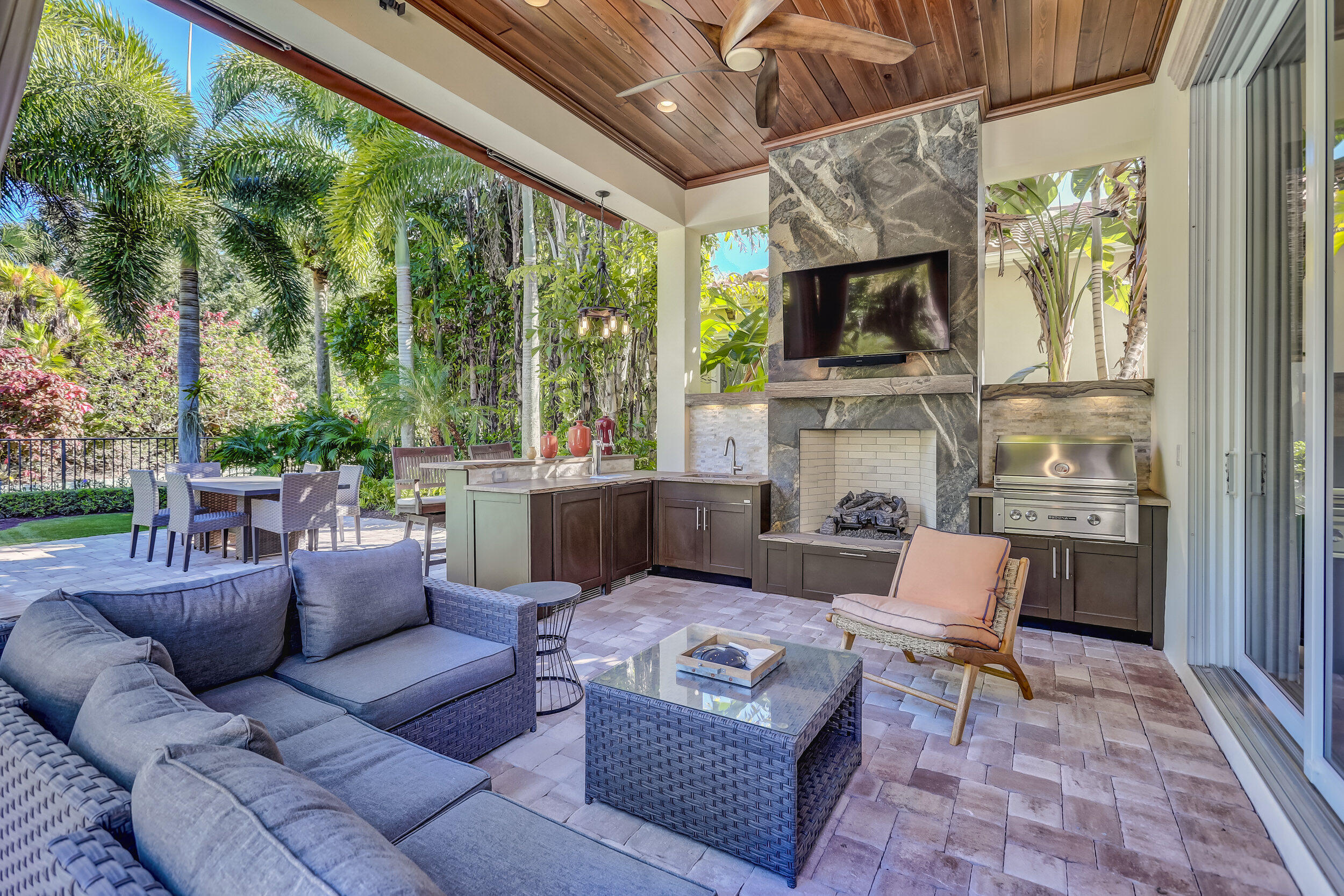 OLD PALM - Residential