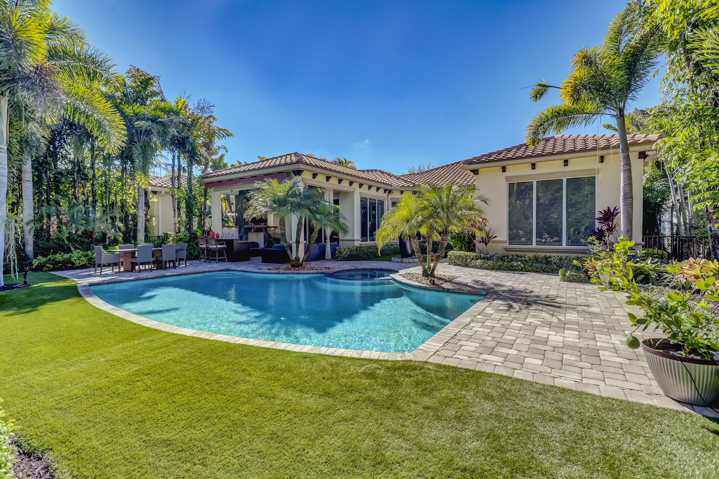 OLD PALM - Residential