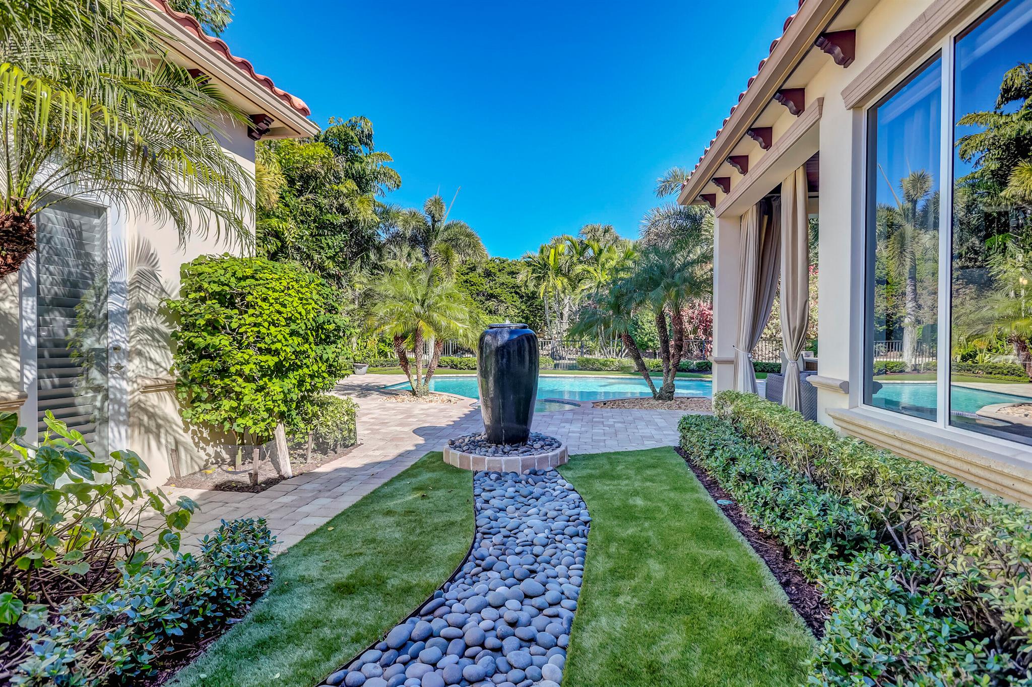 OLD PALM - Residential