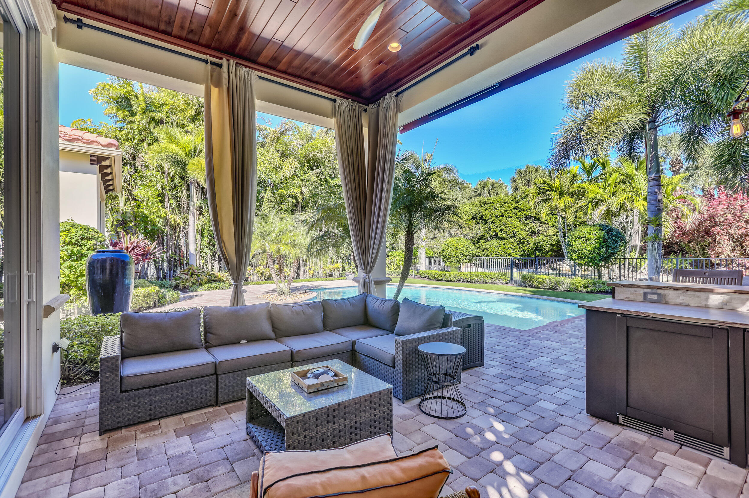 OLD PALM - Residential