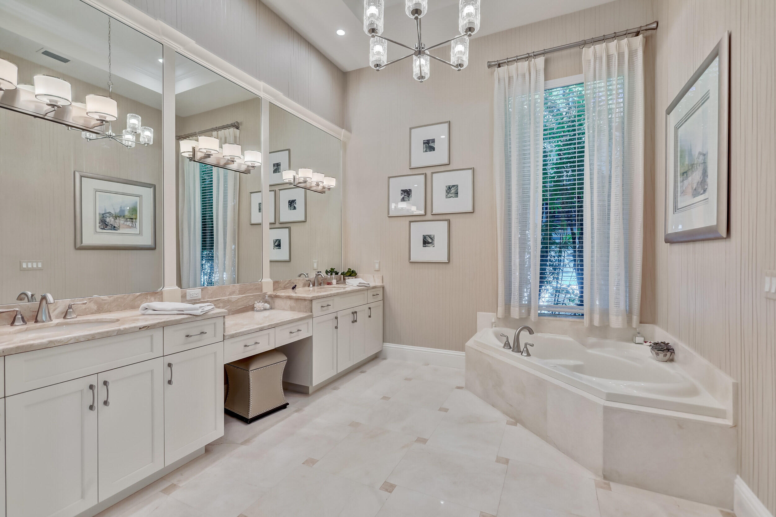 OLD PALM - Residential