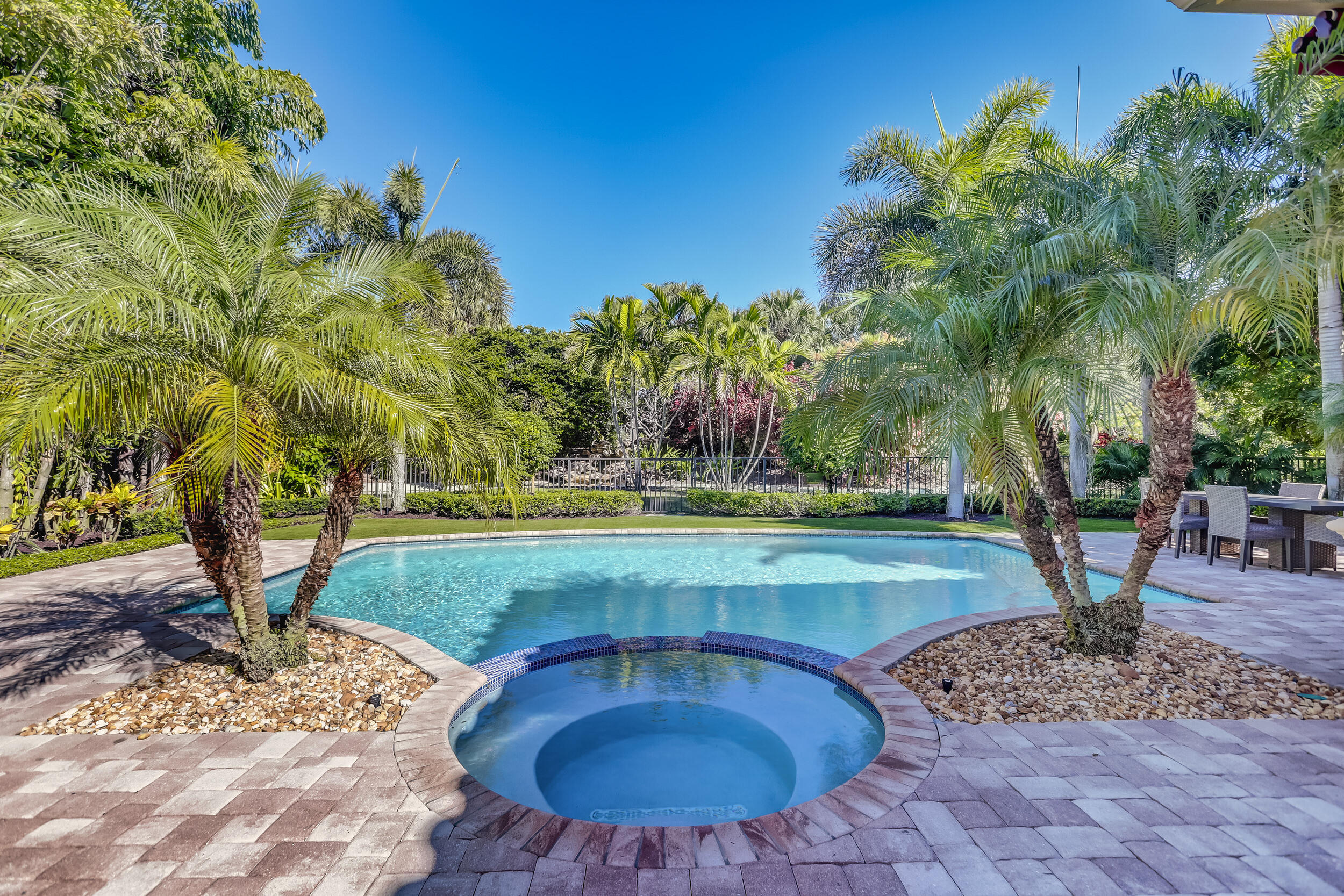 OLD PALM - Residential