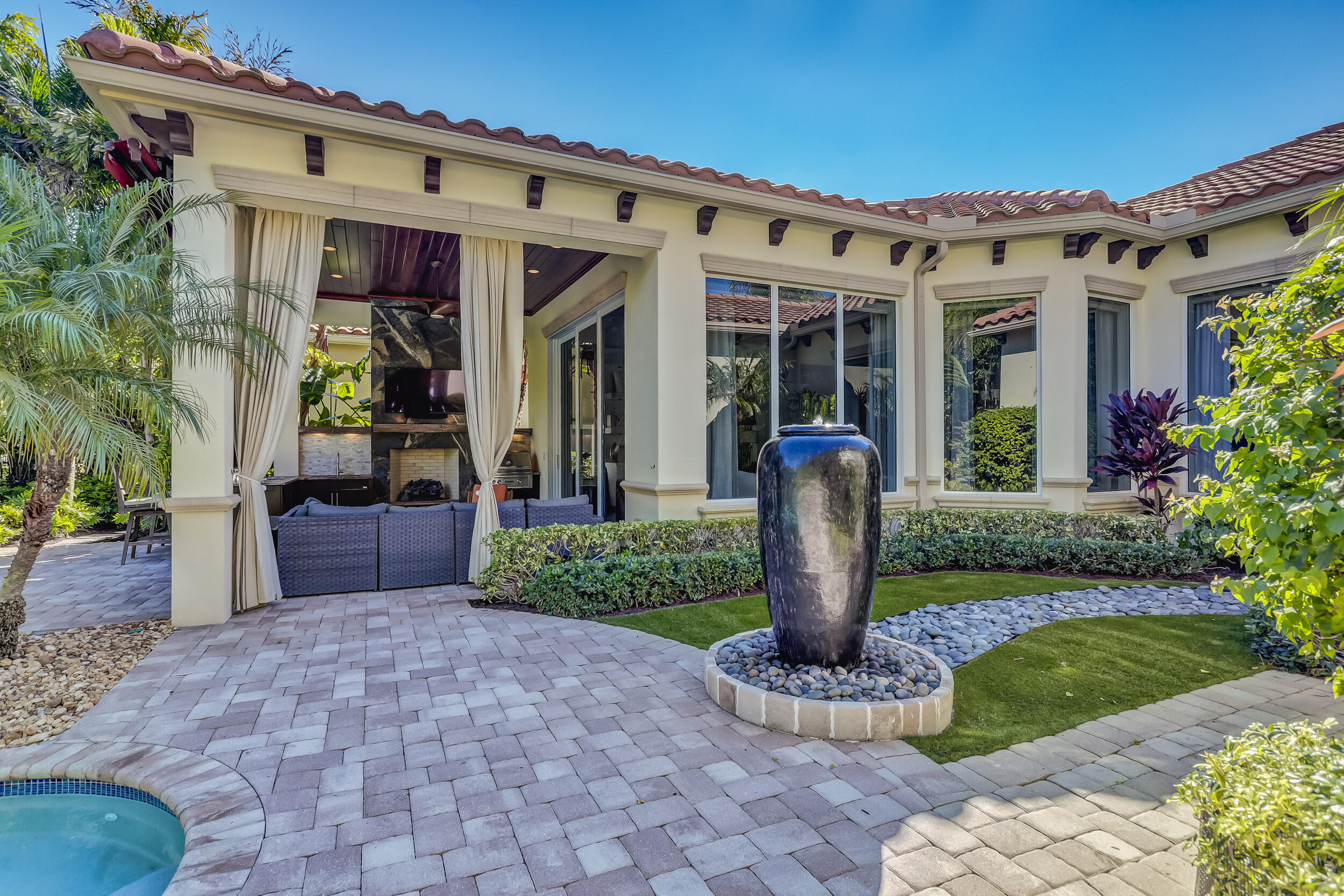 OLD PALM - Residential