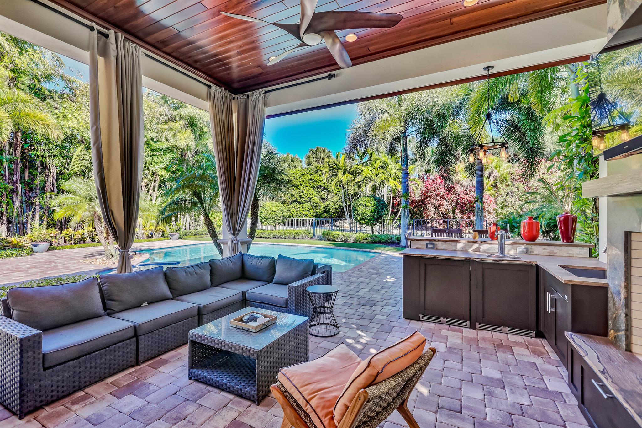 OLD PALM - Residential