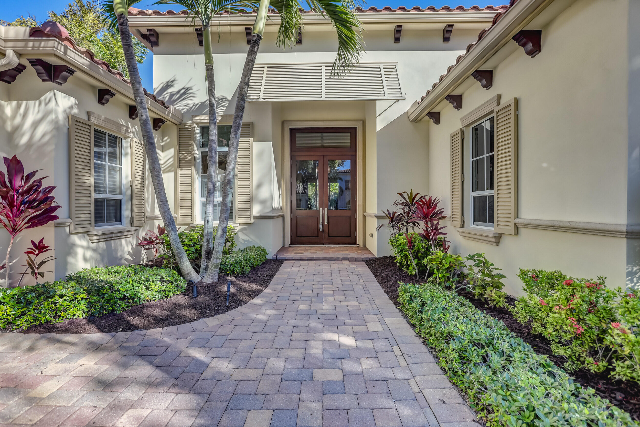 OLD PALM - Residential