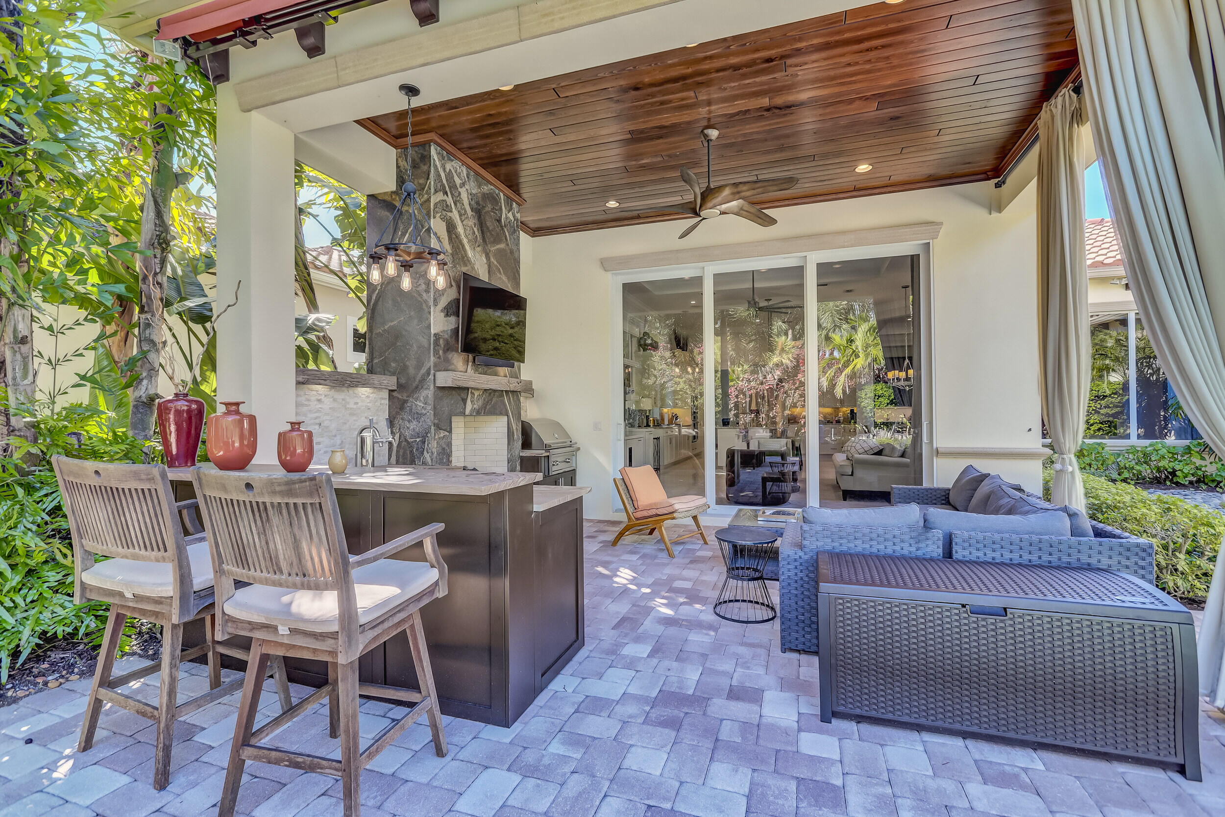 OLD PALM - Residential