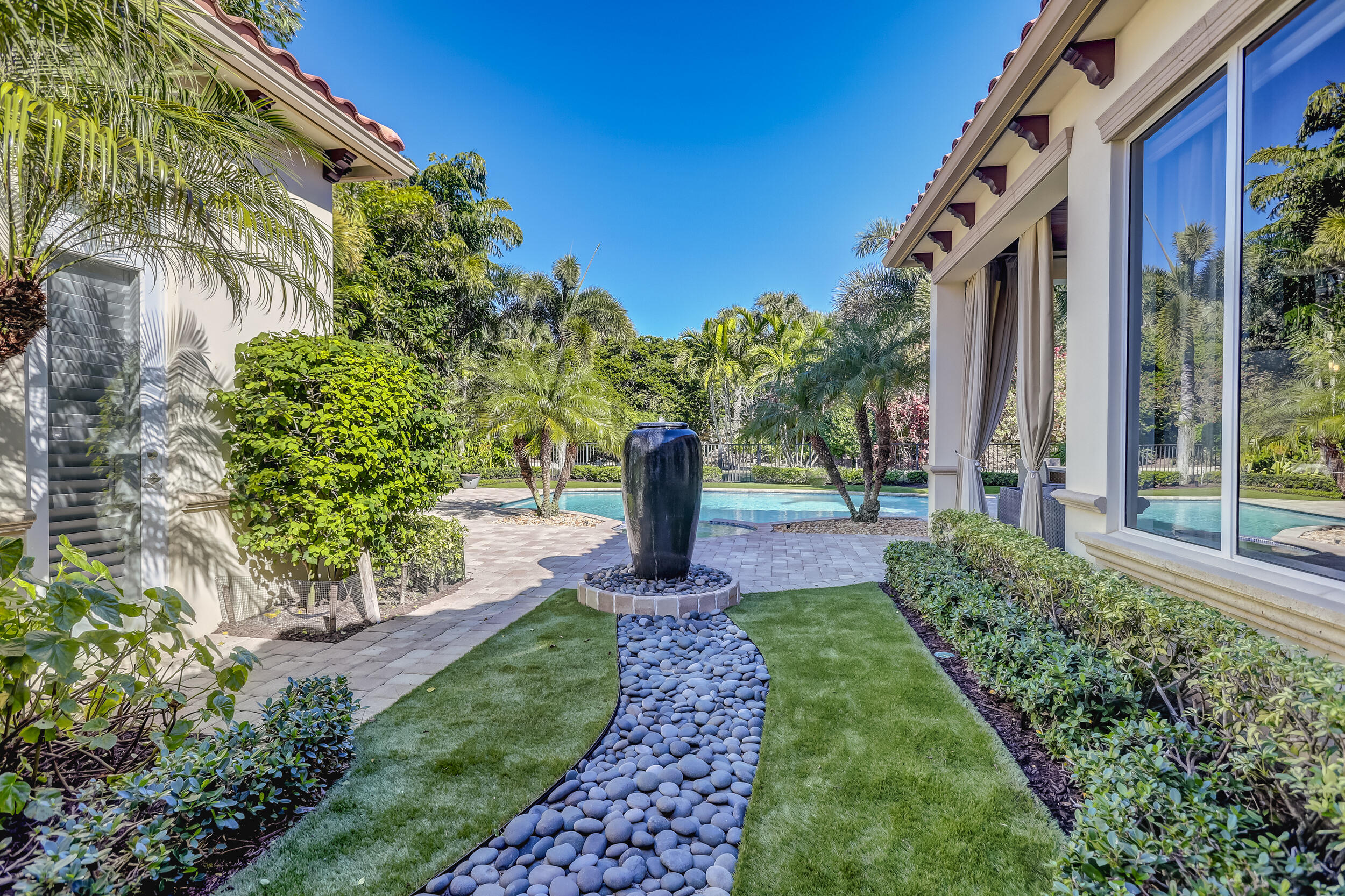 OLD PALM - Residential