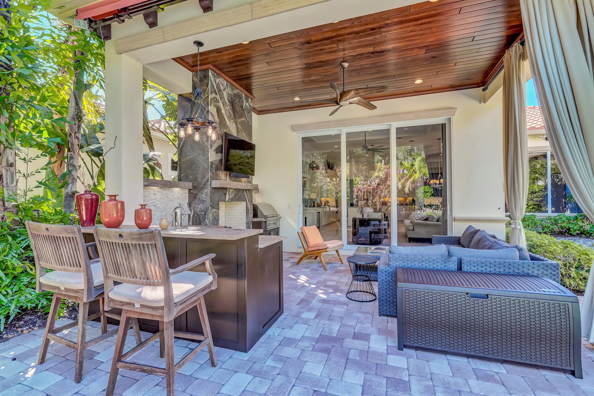 OLD PALM - Residential