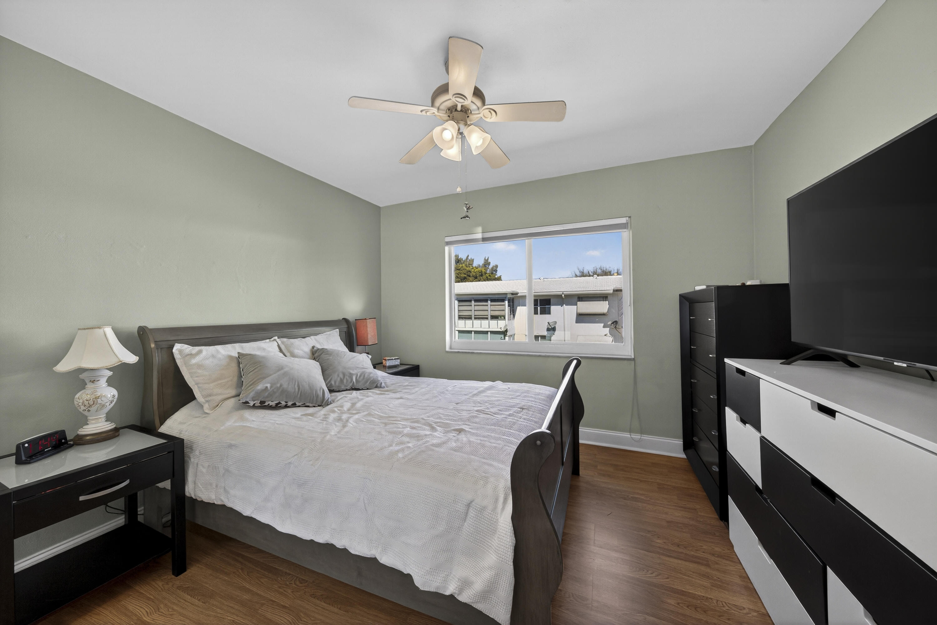 FAIRVIEW I CONDO - Residential