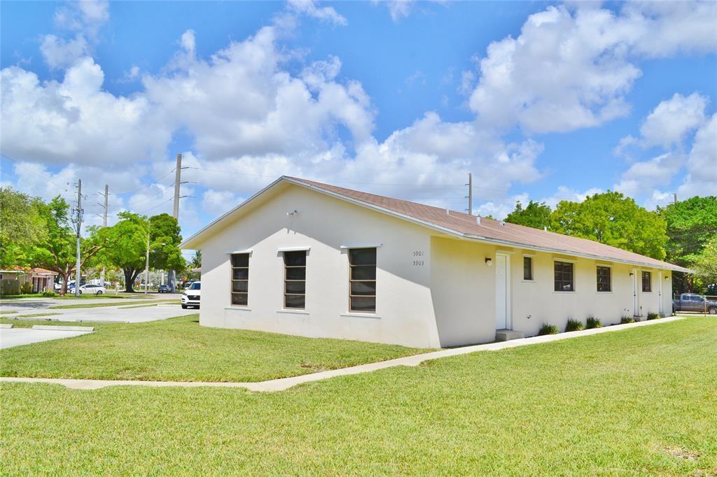 Hollywood Beach Gardens 1 - Residential Income