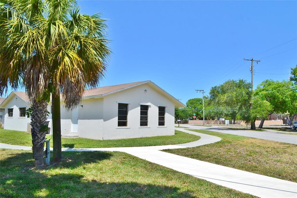 Hollywood Beach Gardens 1 - Residential Income