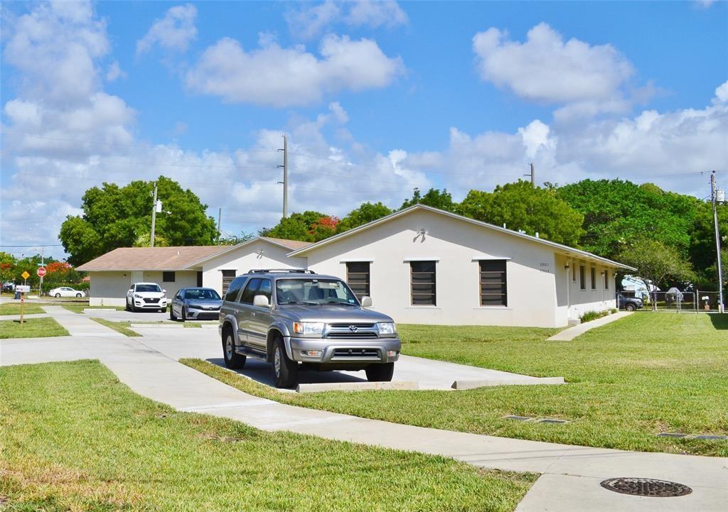 Hollywood Beach Gardens 1 - Residential Income