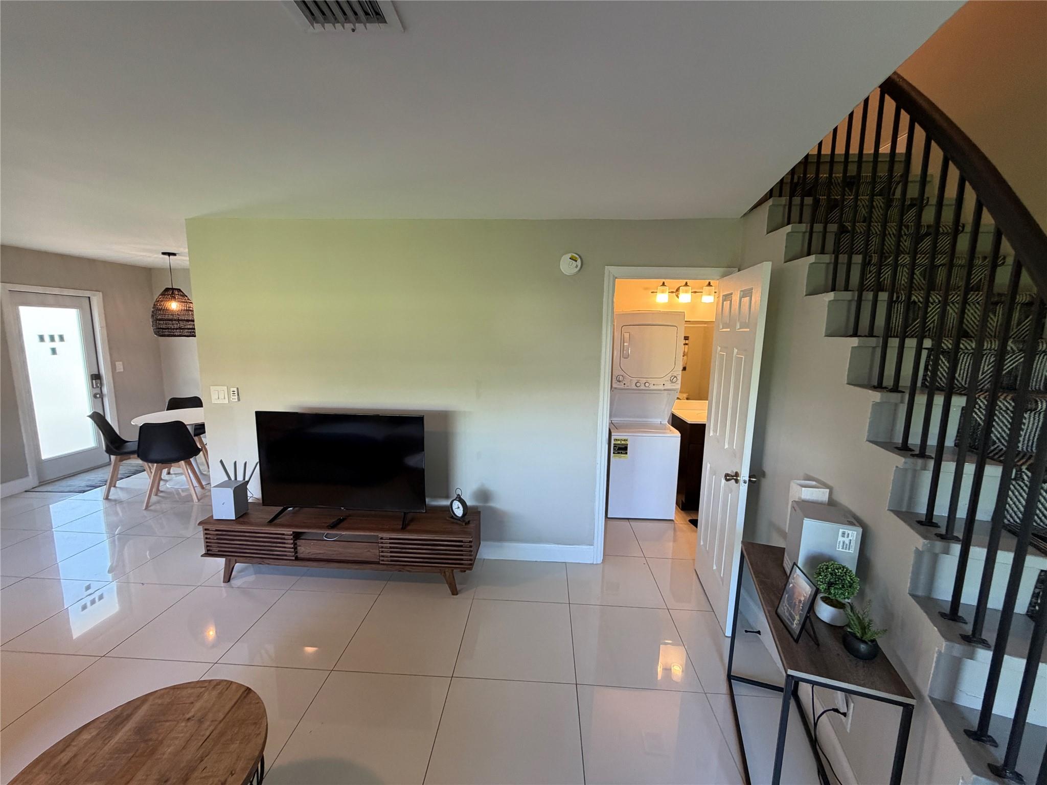 Wilton Manors Townhouse - Residential Lease