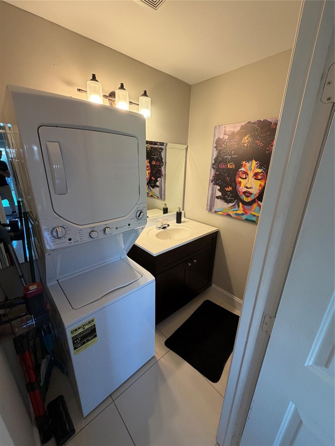 Wilton Manors Townhouse - Residential Lease