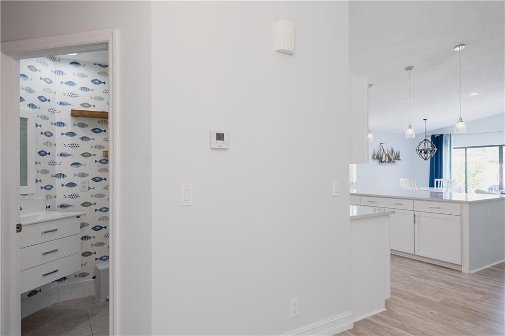 CRYSTAL POINTE 2 - Residential