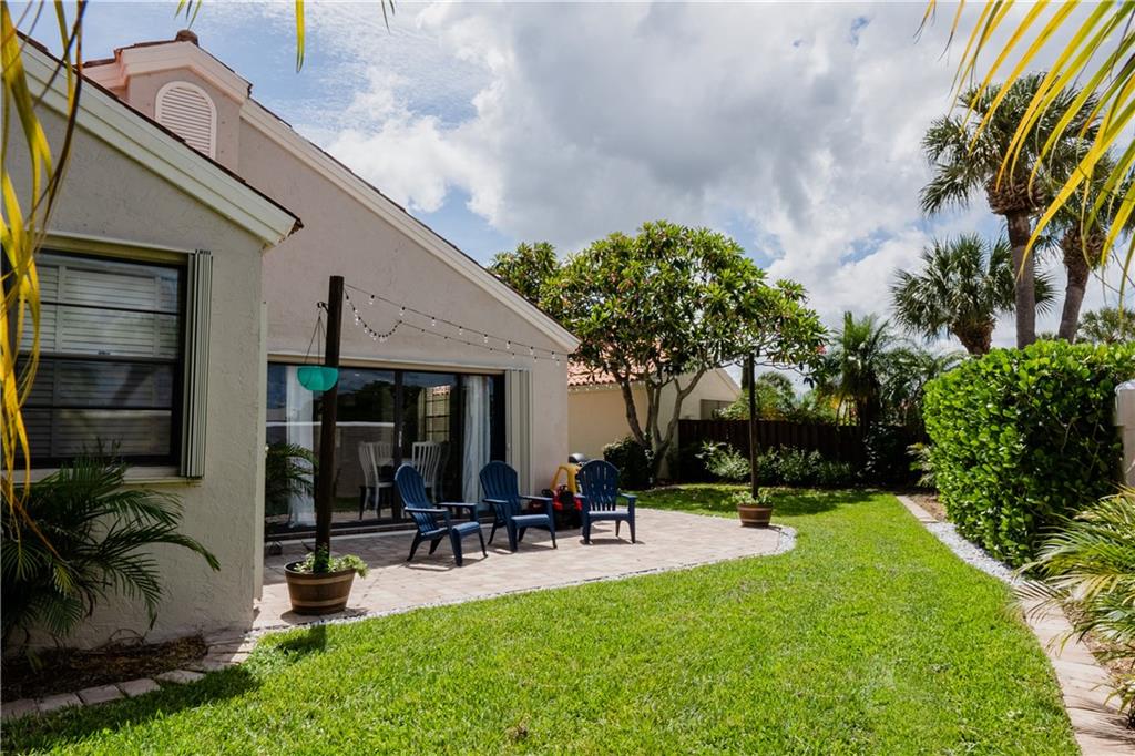 CRYSTAL POINTE 2 - Residential