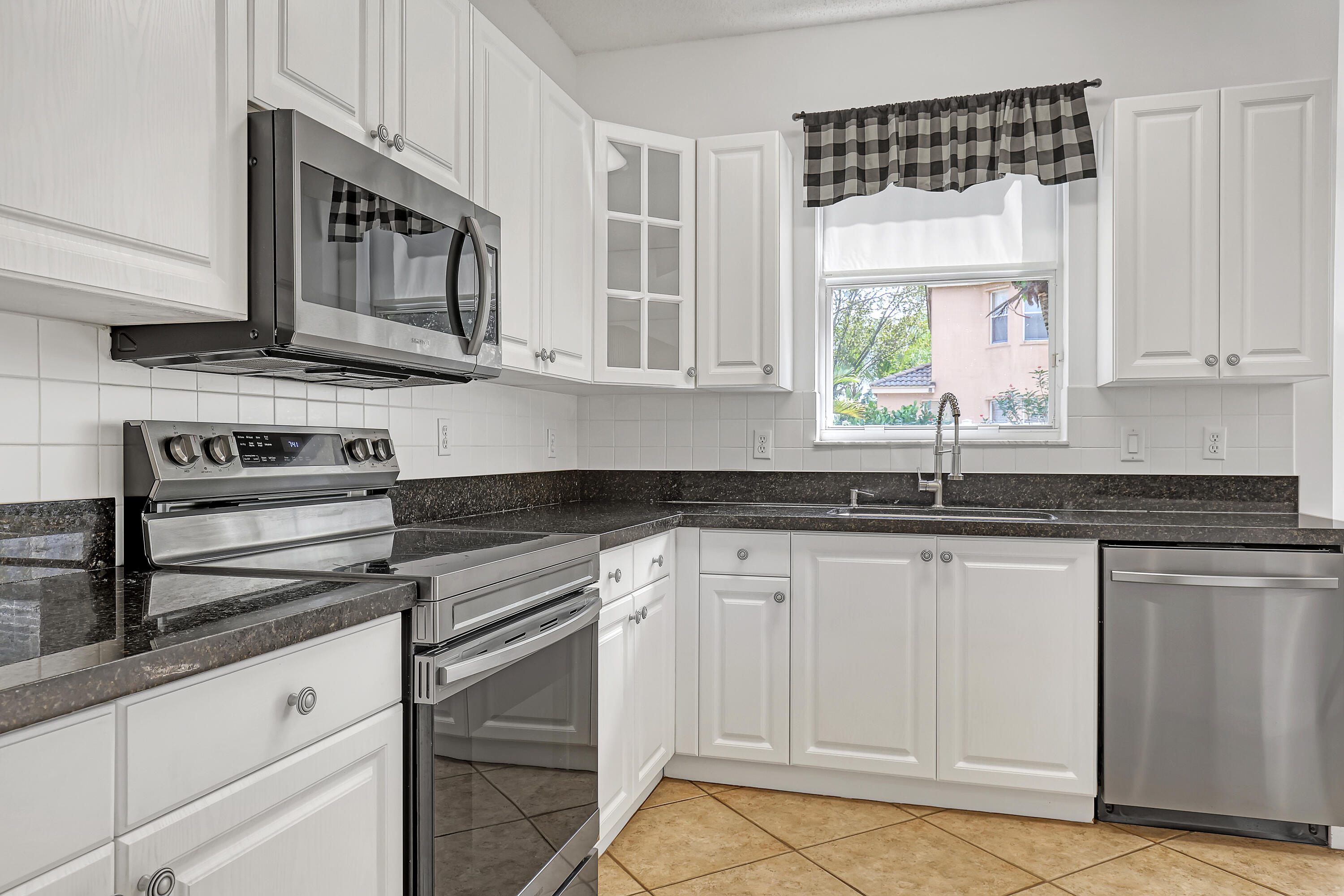 Madison Green - Residential