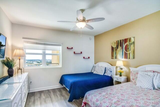MARINA GRANDE RIVIERA BEA - Residential