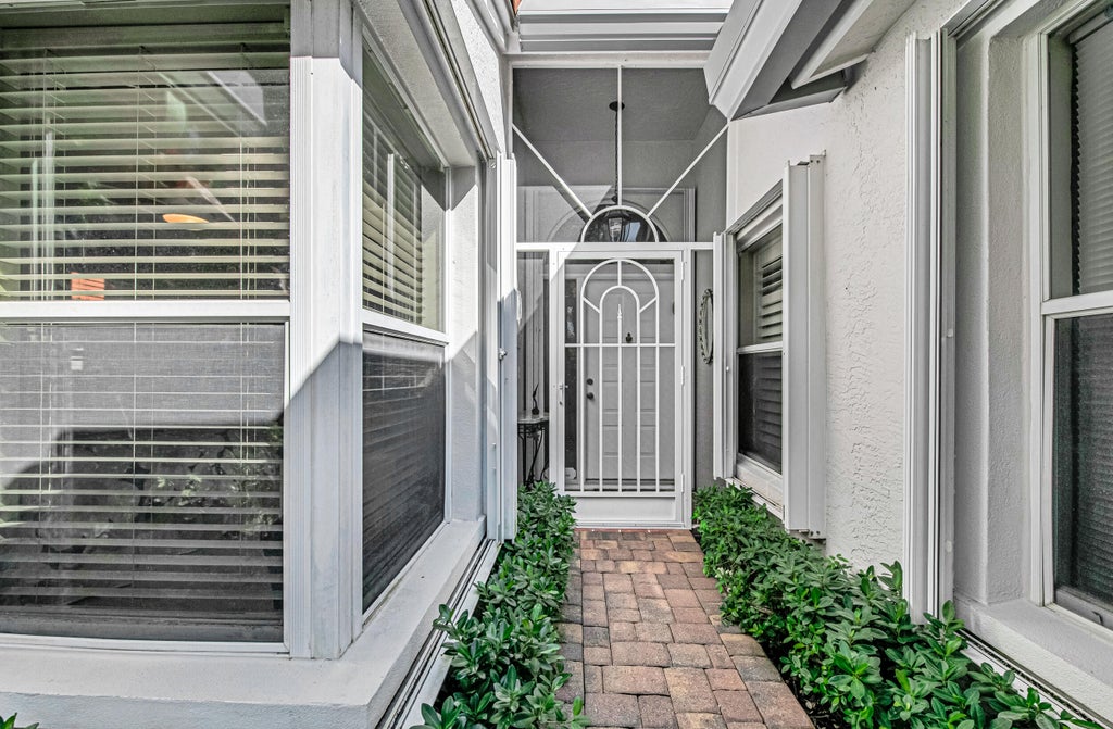 Photo of 7569 Island Breeze Terrace, Boynton Beach, FL 33437 (MLS # B26092505)
