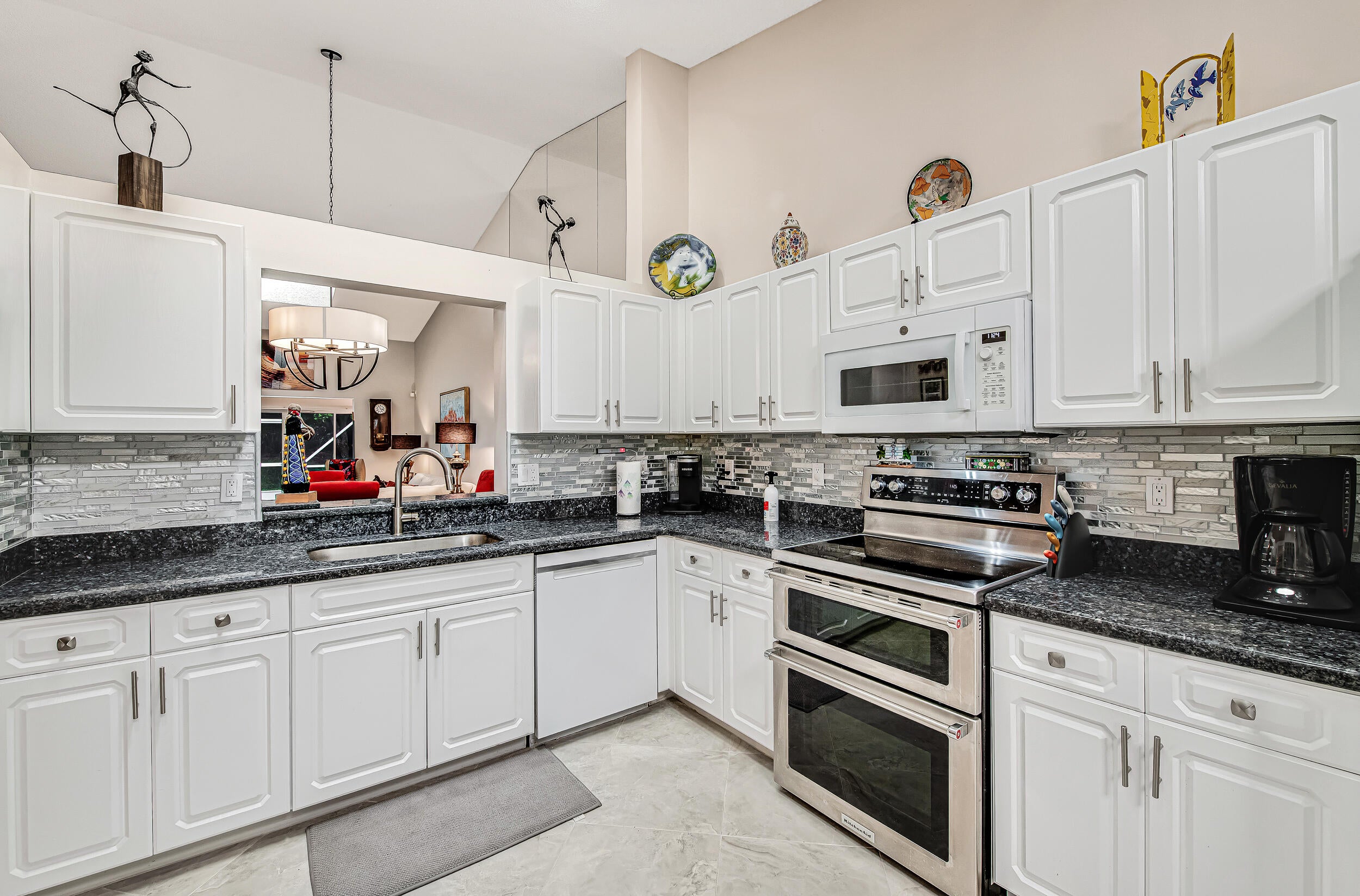 7569 Island Breeze Terrace