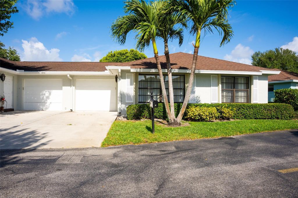 Photo of 9870 Pecan Tree Drive #B, Boynton Beach, FL 33436 (MLS # F10520968)