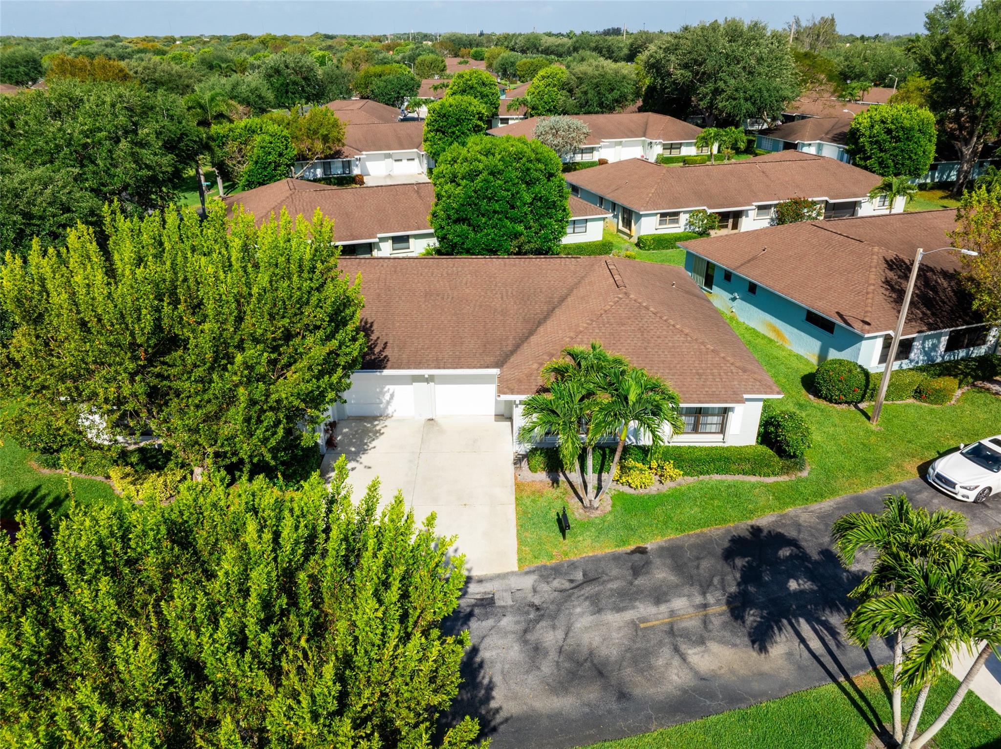 Come discover your new home! This charming 2-bedroom, 2-bath villa with a garage is nestled in the serene and inviting 55+ community of Bent Tree Villas East. This beautifully maintained villa offers an upgraded kitchen with stainless steel appliances, a large master bedroom, ample closet space throughout, and a screened patio for peaceful relaxation. Residents enjoy resort-style amenities including a swimming pool, bocce court, library, billiards, clubhouse, community room, and a variety of social events and activities. Perfectly located near beaches, shopping, dining, entertainment, and Boynton Harbor Marina. Priced to rent and ready for you to call home. Book your showing today!