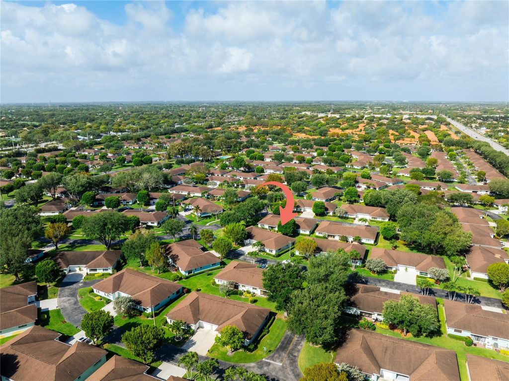 Photo of 9870 Pecan Tree Drive #B, Boynton Beach, FL 33436 (MLS # F10520968)