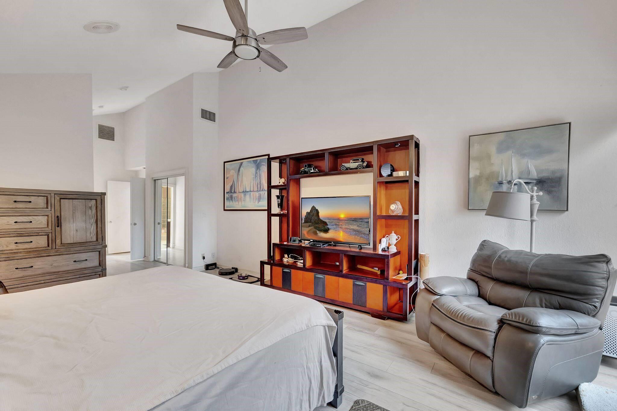 10201 Spyglass Way