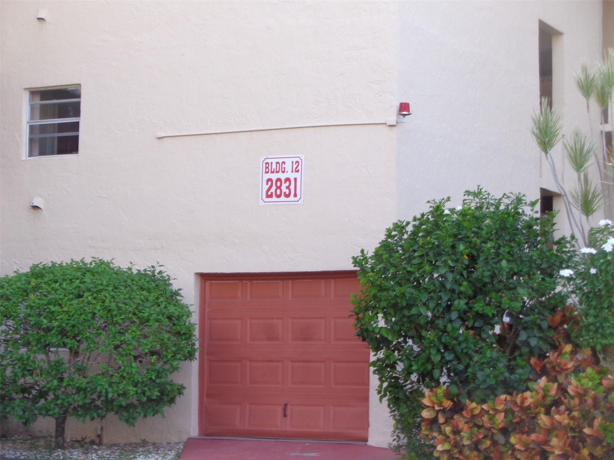 2831 E Sunrise Lks Dr 209