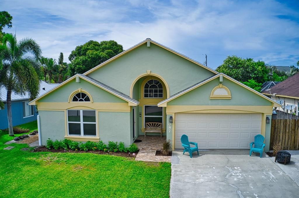 Photo of 6087 Linton Street, Jupiter, FL 33458 (MLS # R10742232)