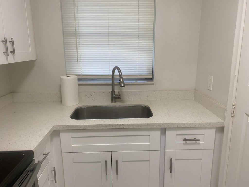 Photo of 819 SW 9th Court, Pompano Beach, FL 33060 (MLS # B26001928)