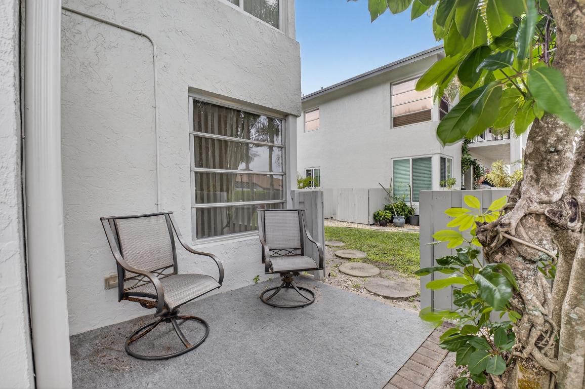 13729 Date Palm Court C