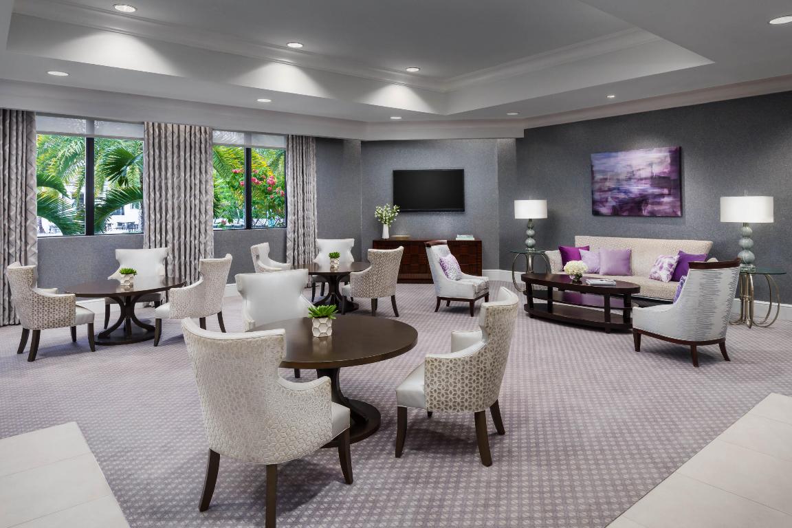 LAUREL POINTE - Residential