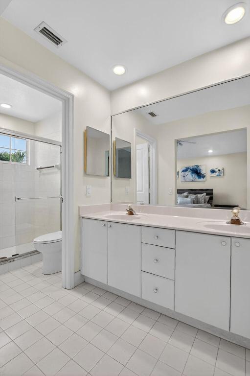 LAUREL POINTE - Residential