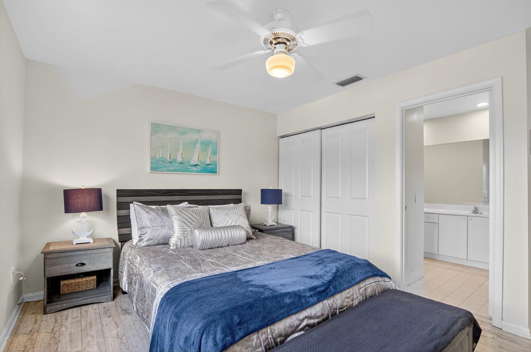 LAUREL POINTE - Residential