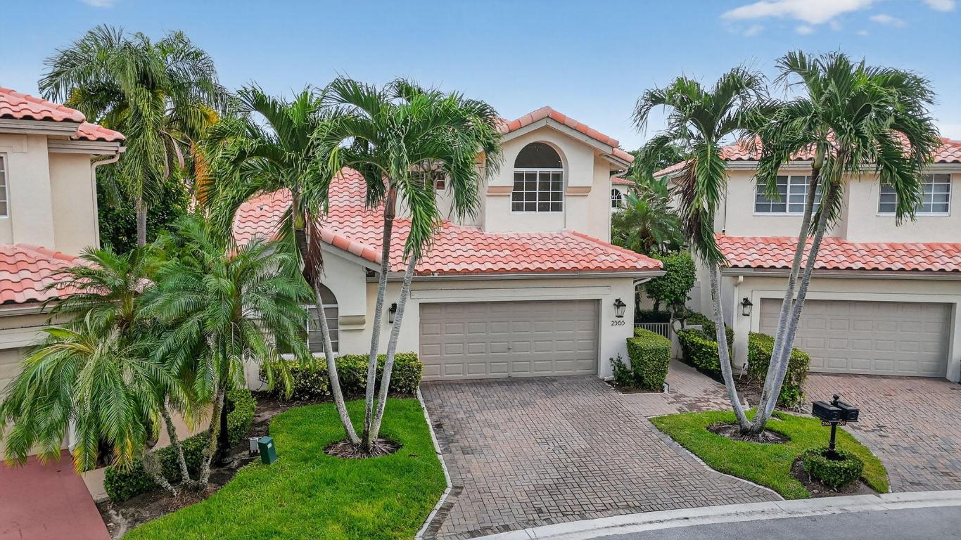 LAUREL POINTE - Residential