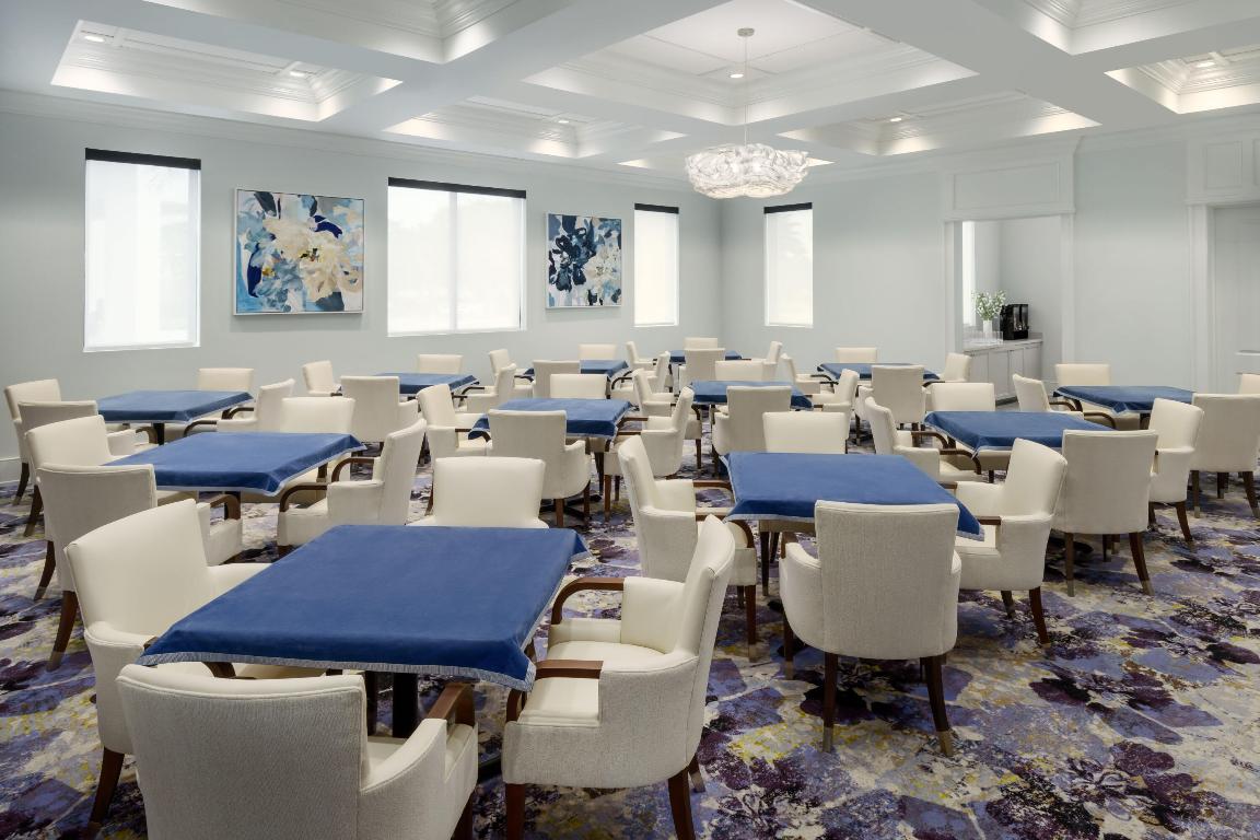 LAUREL POINTE - Residential