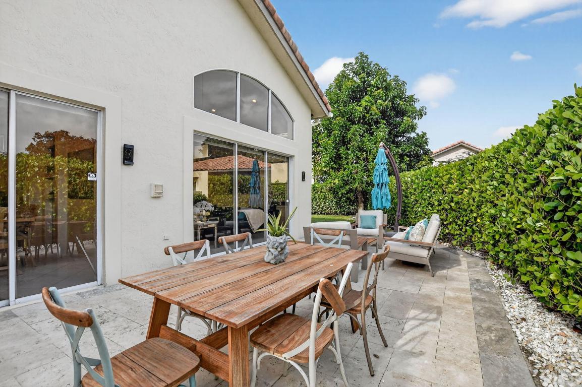 LAUREL POINTE - Residential