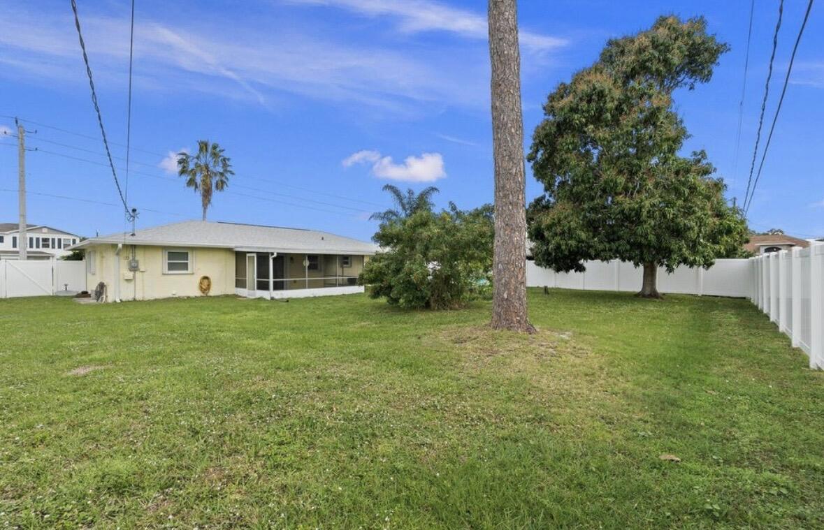 Port Saint Lucie Section 10 - Residential