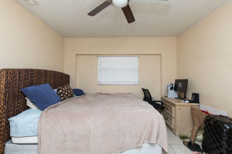 PORT ST LUCIE SECTION 6 - Residential