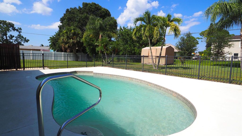 Photo of 1713 SE Clearmont Street, Port Saint Lucie, FL 34983 (MLS # R11112693)