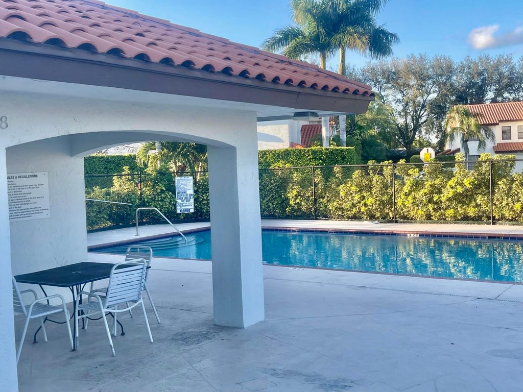Photo of 13491 W Fountain View Boulevard, Wellington, FL 33414 (MLS # B26024212)