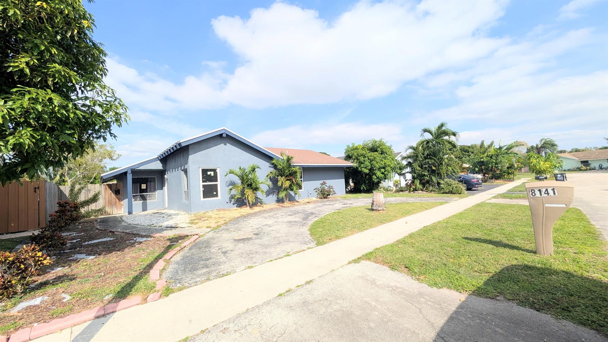 NORTH LAUDERDALE VILLAGE - Residential