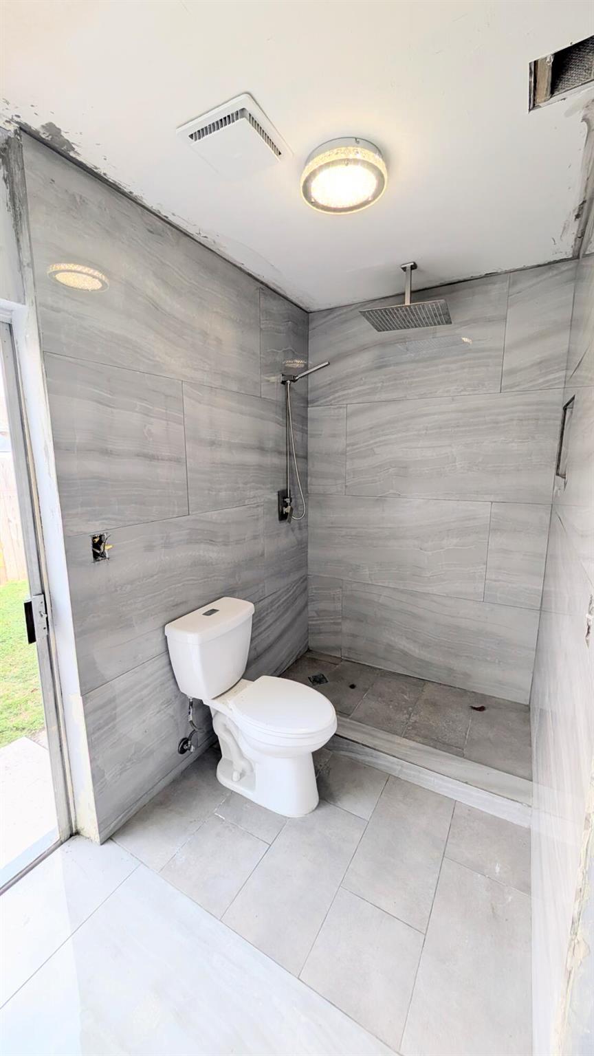 NORTH LAUDERDALE VILLAGE - Residential