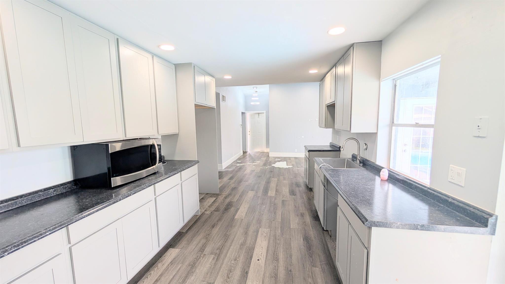 NORTH LAUDERDALE VILLAGE - Residential