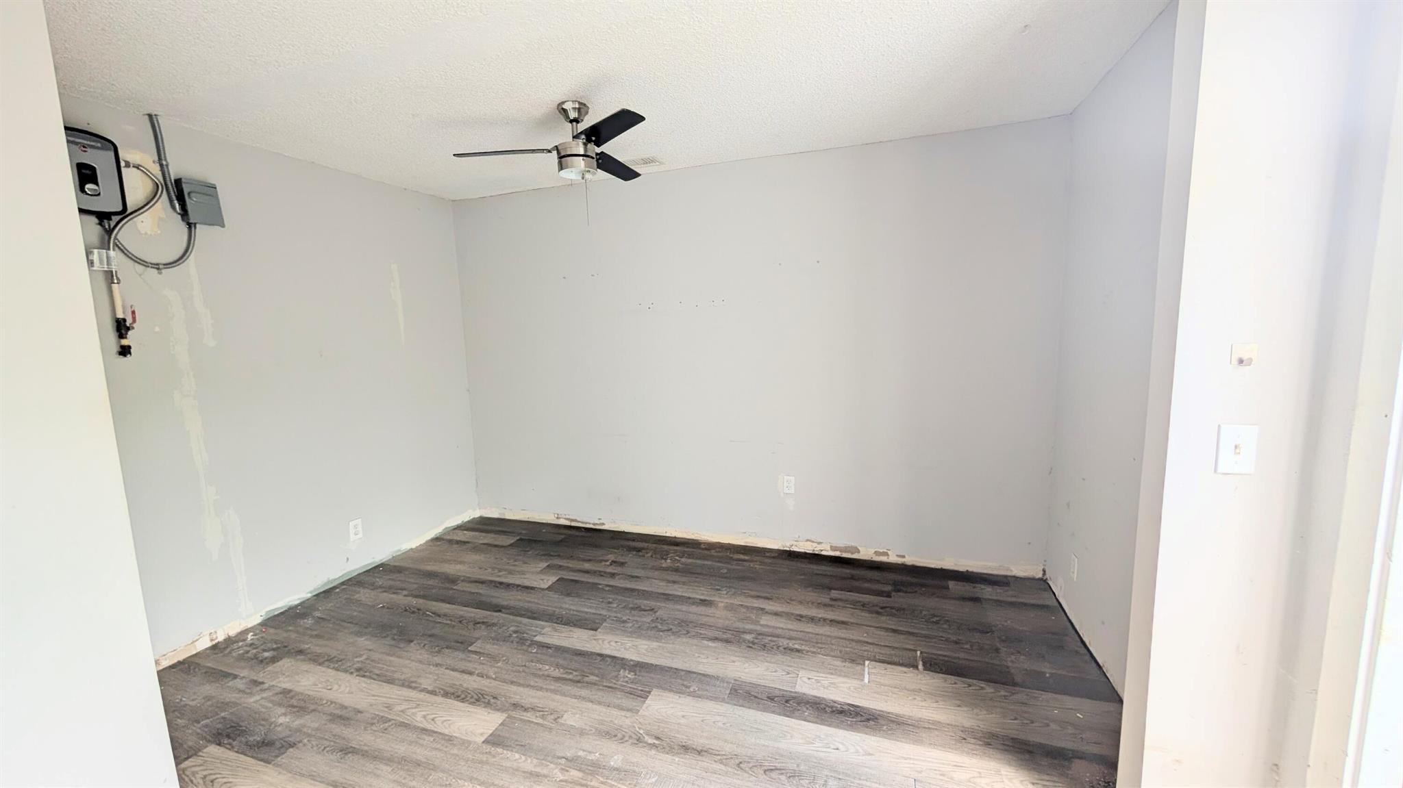 NORTH LAUDERDALE VILLAGE - Residential