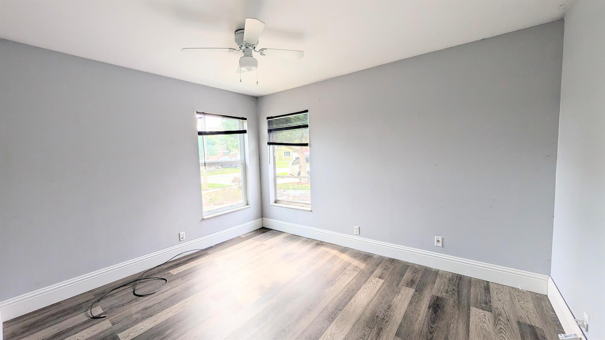 NORTH LAUDERDALE VILLAGE - Residential